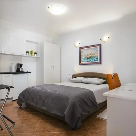 Apartment Dorjan Karmelo Rovinj